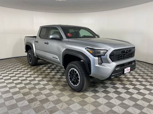 New 2026 Toyota Tacoma TRD Off-Road AWD/4WD image 11