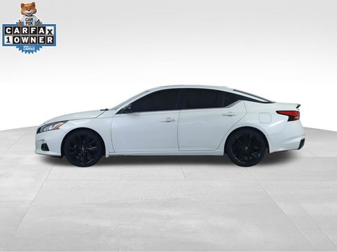 Used 2022 Nissan Altima 2.5 SR w/ Midnight Edition Package FWD image 10