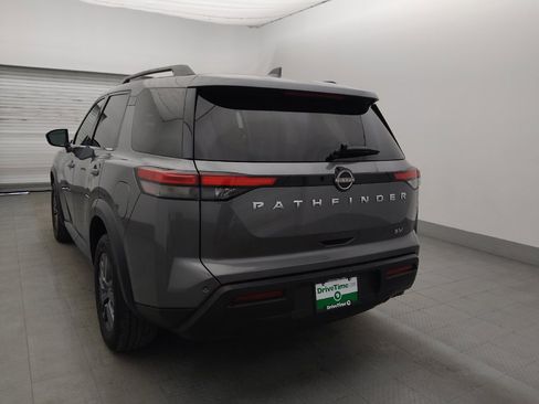 Used 2022 Nissan Pathfinder SV FWD image 5