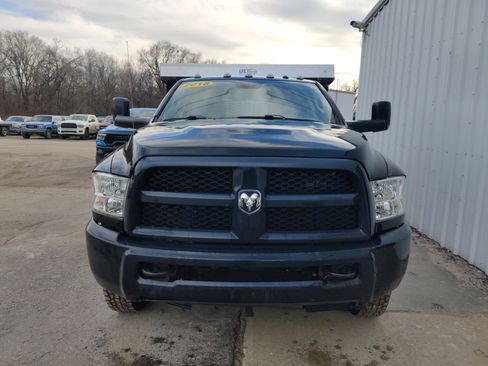 Used 2018 RAM 3500 Tradesman image 7