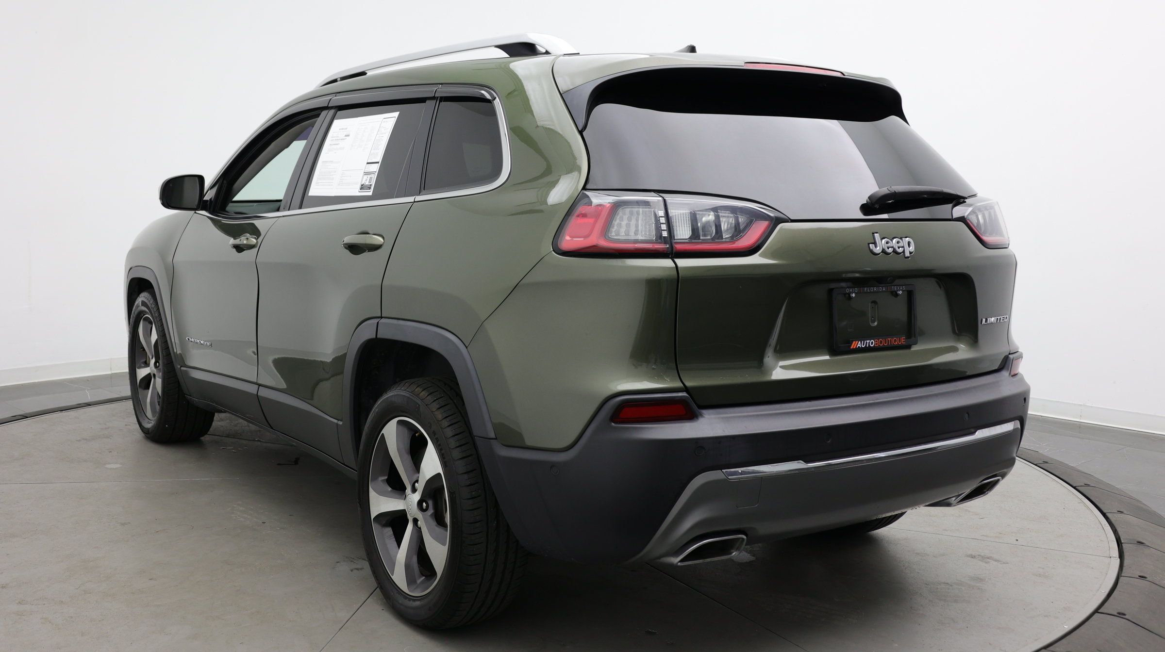 Used 2021 Jeep Cherokee Limited FWD image 5