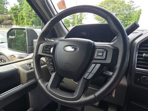Used 2015 Ford F150 XLT w/ Equipment Group 301A Mid RWD image 31