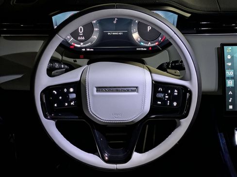 New 2026 Land Rover Range Rover Sport Dynamic SE AWD/4WD image 17