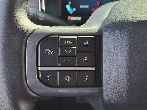 Used 2025 Ford F150 Lariat w/ Equipment Group 501A Mid image 32