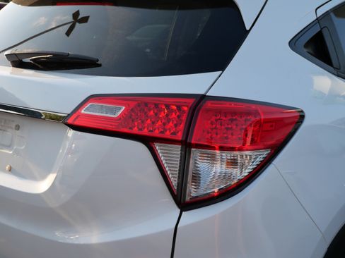 Used 2022 Honda HR-V EX image 5