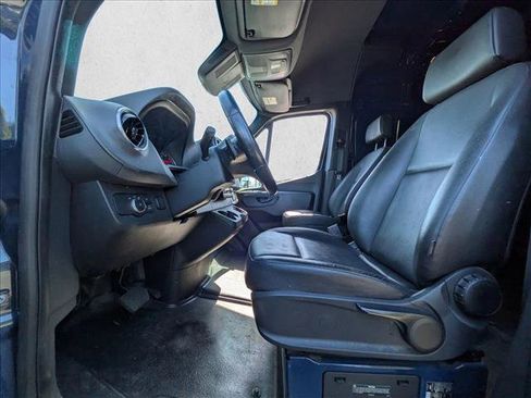 Used 2021 Mercedes-Benz Sprinter 1500 image 14