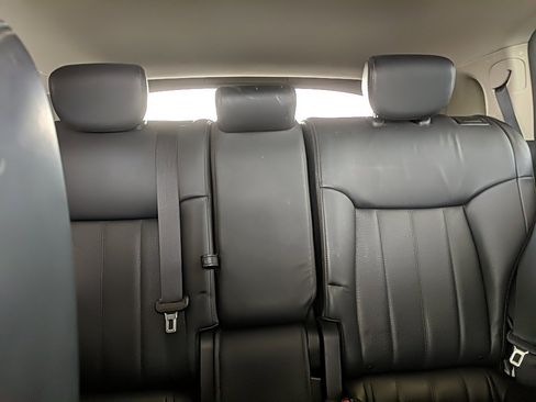 Used 2014 INFINITI QX70 AWD w/ Premium Package image 29