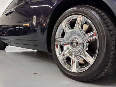 Used 2010 Rolls-Royce Ghost RWD image 7