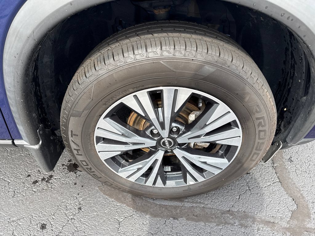 Used 2023 Nissan Rogue SV AWD/4WD image 25