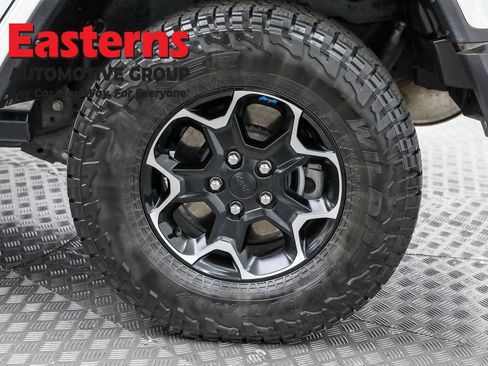 Used 2022 Jeep Wrangler Unlimited Rubicon 4xe w/ Cold Weather Group AWD/4WD image 35