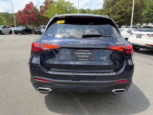 Used 2024 Mercedes-Benz GLC 300 4MATIC image 13