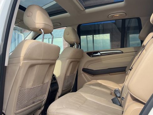 Used 2019 Mercedes-Benz GLS 450 4MATIC image 23