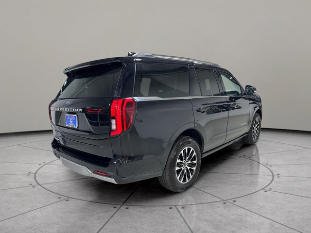 Certified 2025 Ford Expedition Platinum AWD/4WD image 3