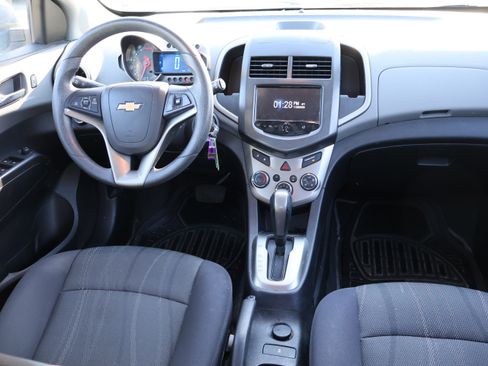 Used 2014 Chevrolet Sonic LT image 15