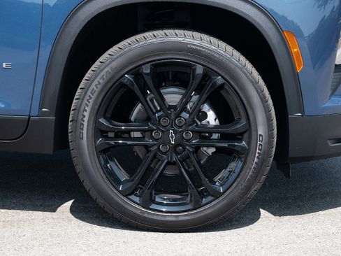 New 2026 Chevrolet Traverse LT w/ Driver Confidence Package image 11