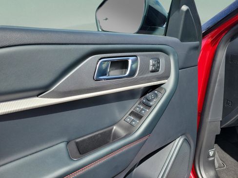 New 2026 Ford Explorer ST-Line w/ ST-Line Street Pack image 7