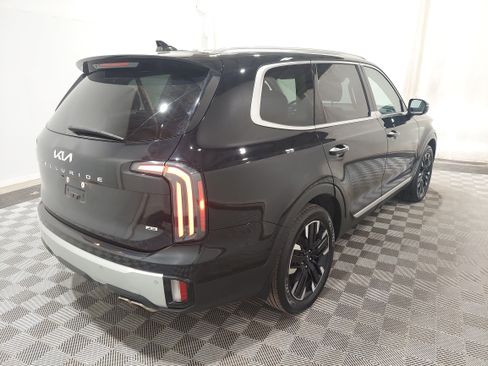 Used 2023 Kia Telluride SX AWD/4WD image 3