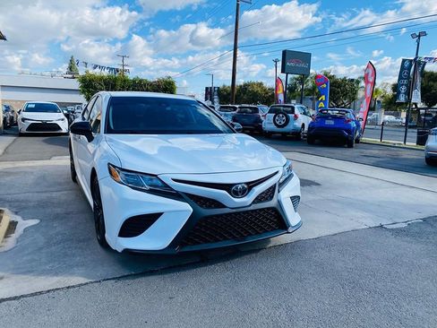 Used 2022 Toyota Camry SE FWD image 7