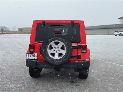 Used 2013 Jeep Wrangler Unlimited Sport image 7