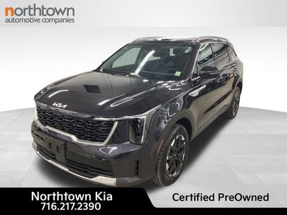 Certified 2025 Kia Sorento S w/ Panoramic Sunroof Package