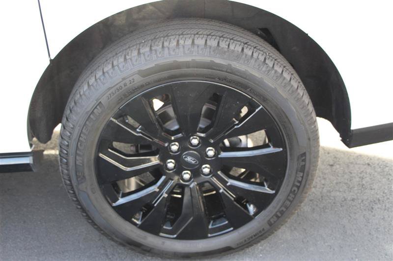 Used 2025 Ford Expedition Max Platinum w/ Driver's Package AWD/4WD image 36