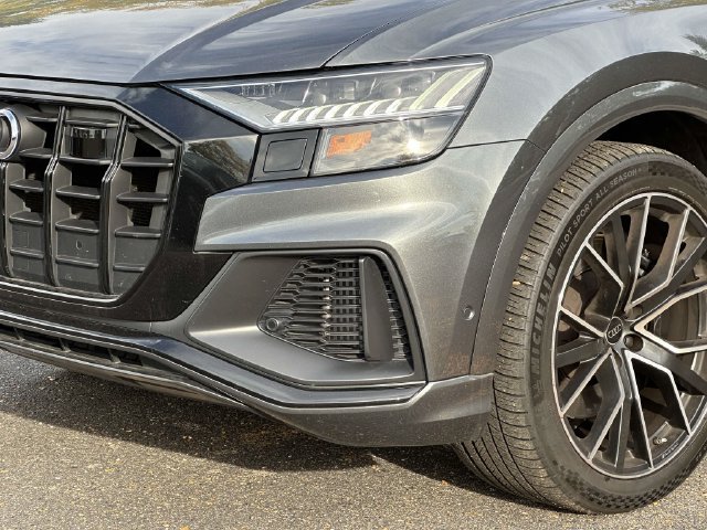 Used 2023 Audi SQ8 Prestige AWD/4WD image 8