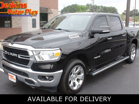 Used 2020 RAM 1500 Big Horn AWD/4WD image 1