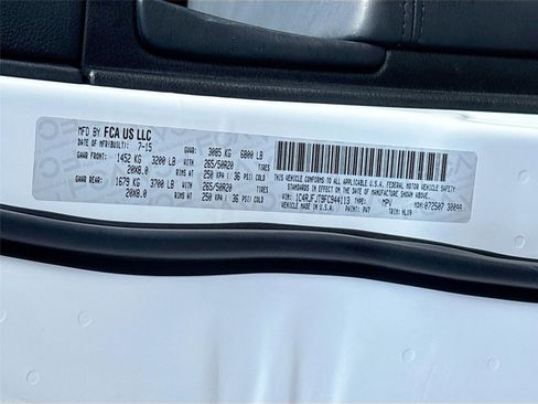 Used 2015 Jeep Grand Cherokee Summit AWD/4WD image 35