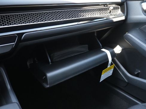 Used 2026 Honda Civic LX image 27