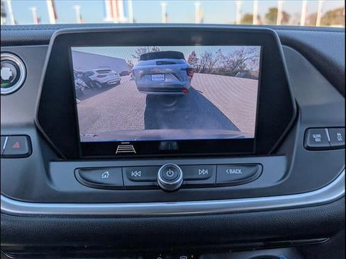 Used 2020 Chevrolet Blazer LT image 11