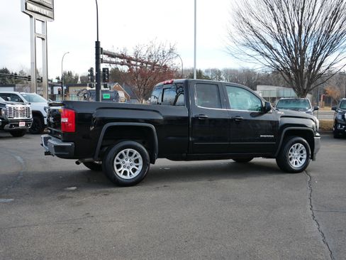Used 2017 GMC Sierra 1500 SLE w/ SLE Value Package image 9