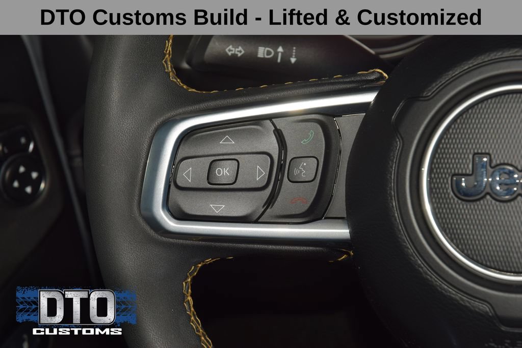 Used 2024 Jeep Wrangler Unlimited Sahara w/ Technology Group AWD/4WD image 35