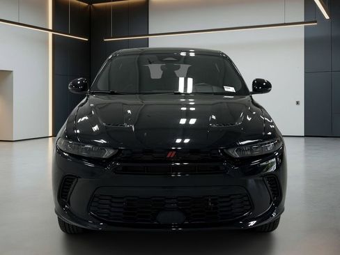 Used 2024 Dodge Hornet GT w/ Cold Weather Group AWD/4WD image 8