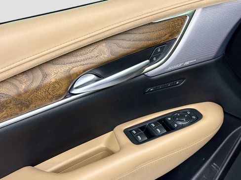 Used 2024 Cadillac XT5 Premium Luxury w/ Platinum Package FWD image 21