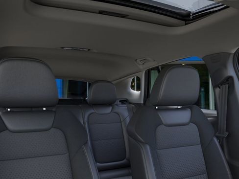 New 2026 Chevrolet Trax LT image 24