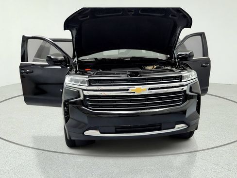 Used 2021 Chevrolet Tahoe LT w/ Rear Media and Nav Package AWD/4WD image 15