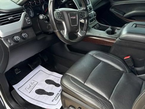 Used 2019 GMC Yukon XL SLT AWD/4WD image 8