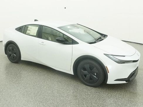 New 2026 Toyota Prius LE FWD image 17