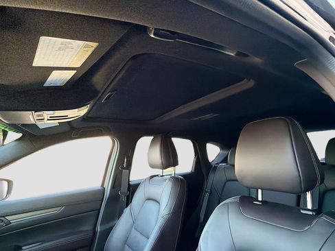 Used 2025 MAZDA CX-5 Signature image 26