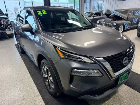 Used 2022 Nissan Rogue SV AWD/4WD image 2