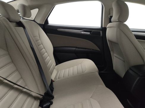 Used 2018 Ford Fusion S image 19