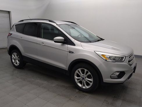 Used 2017 Ford Escape SE w/ Equipment Group 201A image 11
