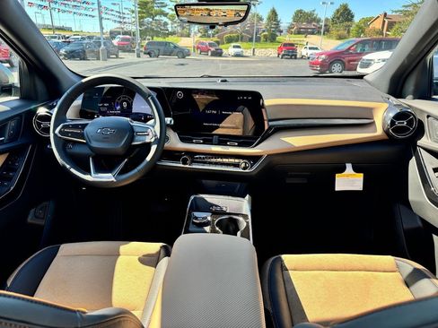 New 2026 Chevrolet Equinox ACTIV w/ Safety and Technology Package image 10