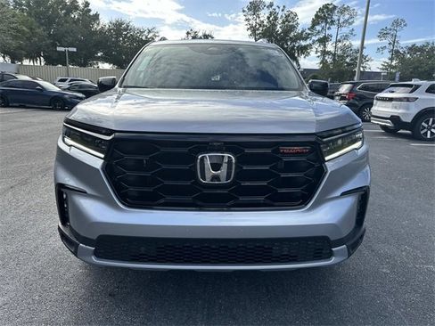New 2025 Honda Pilot TrailSport image 2