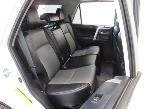 Used 2016 Toyota 4Runner SR5 Premium image 25