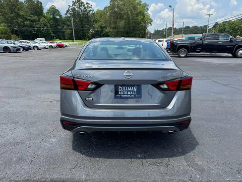 Used 2024 Nissan Altima 2.5 SL FWD image 7