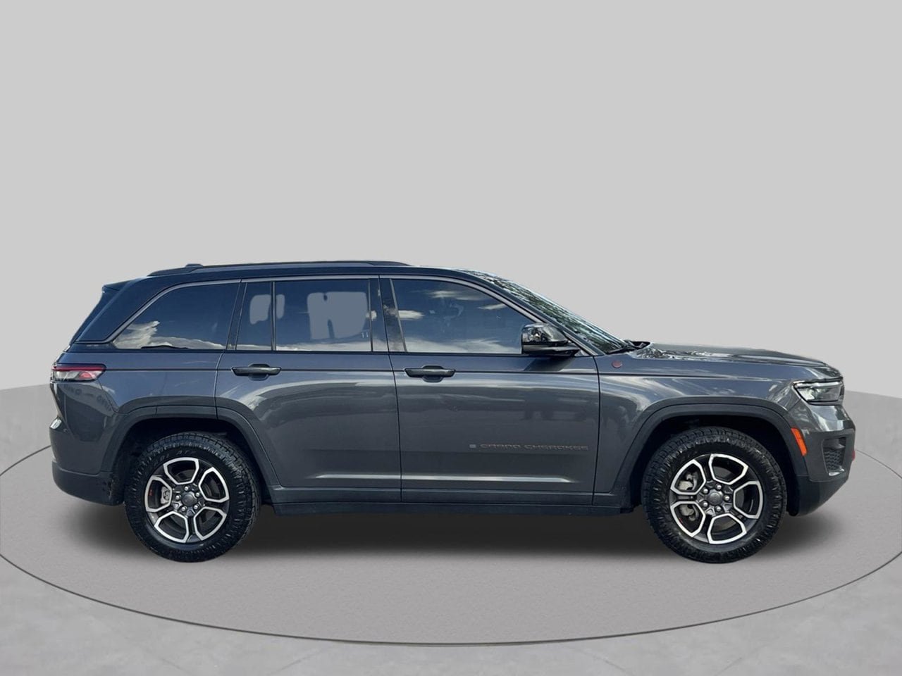 Used 2022 Jeep Grand Cherokee Trailhawk AWD/4WD image 7