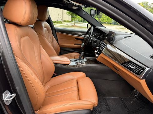 Used 2019 BMW 530i xDrive w/ Premium Package AWD/4WD image 35