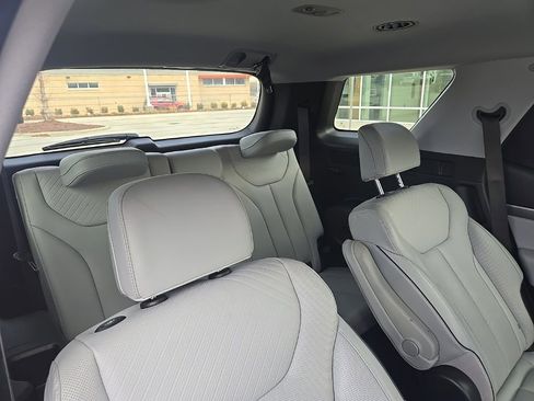 Used 2025 Hyundai Palisade SEL image 37