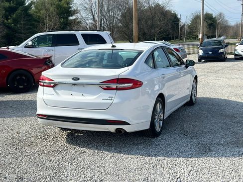Used 2017 Ford Fusion SE image 8